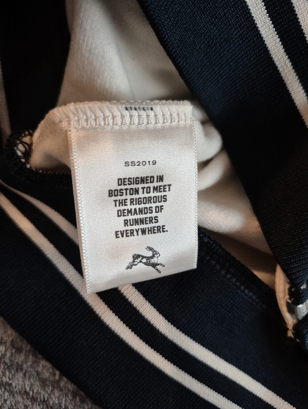 Tracksmith Track Jacket cream Navy, Sz M Full Zip Pockets athleisure running - Picture 6 of 11